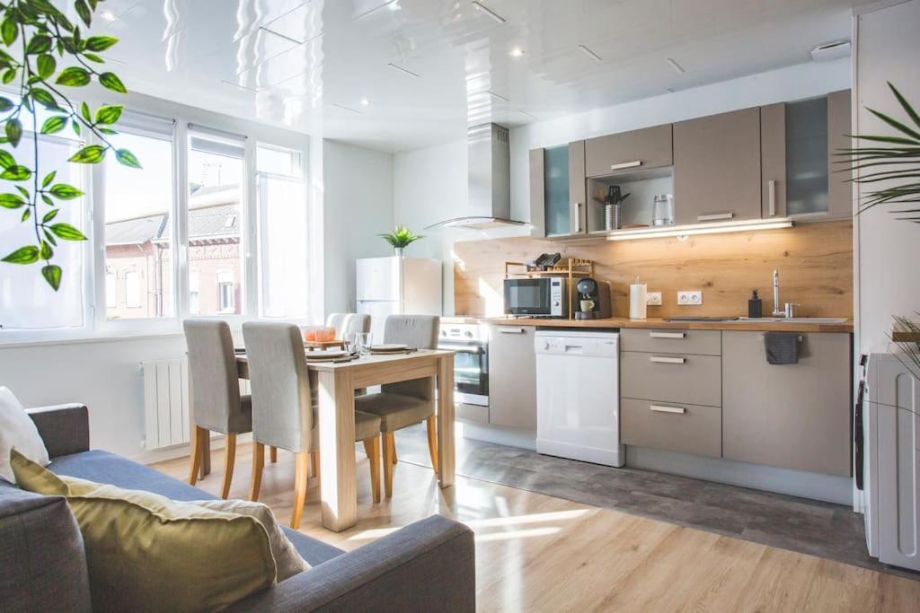 Bel Appartement Lumineux Proche Du Centre-Ville Douai Luaran gambar